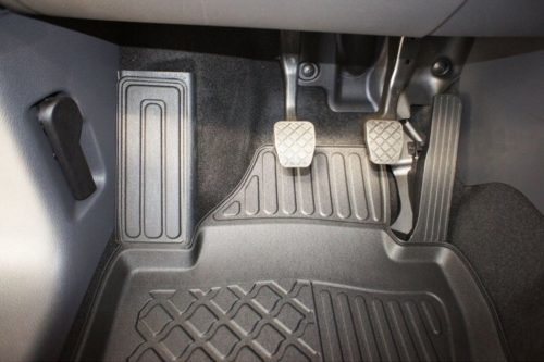 Volkswagen Touran (2003-2015) Set de covorașe din cauciuc 3D Aristar cu margine înaltă