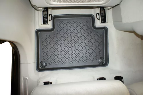 Volvo XC90 (2015-) Set de covorașe din cauciuc 3D cu margini înalte Aristar