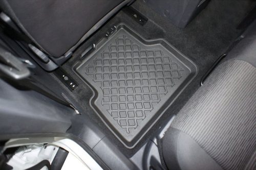 Volkswagen Tiguan (2007-2015) Set de covorașe din cauciuc 3D cu margini înalte Aristar