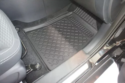 SsangYong Tivoli ( 2015-2019 / 2022- ) / SsangYong XLV ( 2015-2019 ) Set de covorașe de cauciuc cu talon înalt Aristar
