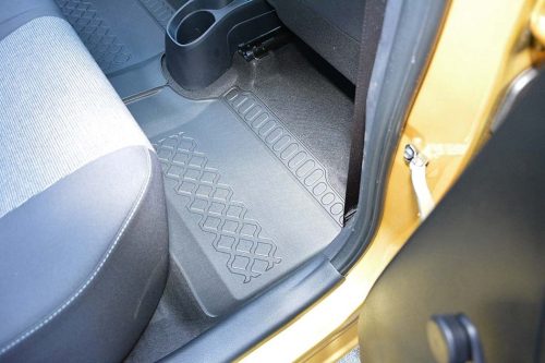 Toyota Yaris (XP130) (2011-2020) Set de covorașe din cauciuc 3D cu margini înalte Aristar