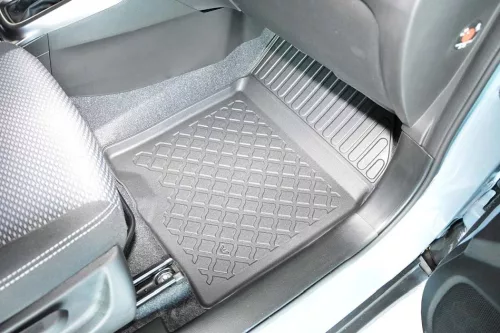 Suzuki SX4 S-Cross ( 2013-2020 ) Aristar Set de covorașe de cauciuc cu talon înalt Aristar High bead
