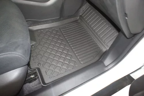 Nissan X-Trail (T32) ( 2014- ) Aristar Set de covorașe din cauciuc cu talon înalt