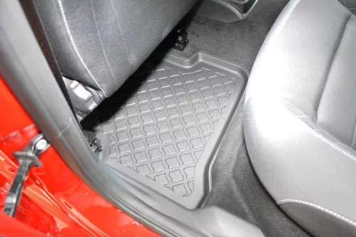 Skoda Fabia (III) (NJ) (2014-2021) Set de covorașe din cauciuc 3D cu margini înalte Aristar