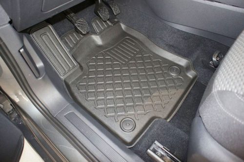 Volkswagen Touran ( 2015- ) Aristar Set de covorașe de cauciuc cu talon înalt Aristar High bead