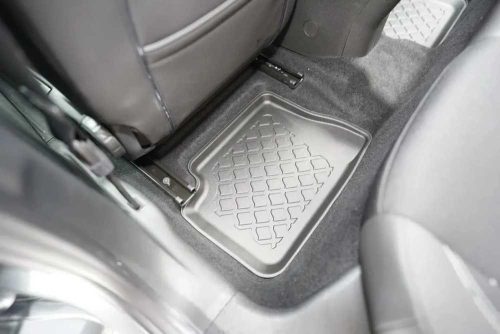 Fiat 600E (2023-) / Jeep Avenger electric (2022-) Set de covorașe din cauciuc 3D cu margini înalte Aristar