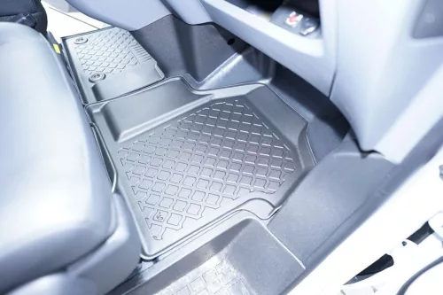 Citroen Jumpy (III) ( 2016- ) / Opel Vivaro (C ) ( 2019- ) / Peugeot Expert (III) ( 2016- ) / Toyota ProAce ( 2016- ) Set de covorașe din cauciuc cu talon înalt Aristar