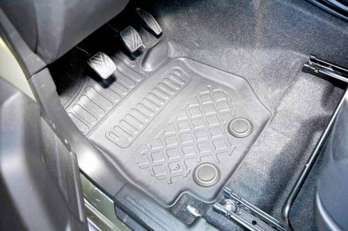 Suzuki Jimny (II) (2018-) Set de covorașe din cauciuc 3D Aristar cu margini înalte pentru 2 persoane