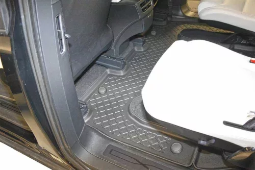 Tesla Model X 6 locuri (2021-) Set de covorașe din cauciuc 3D Aristar cu margini înalte pentru al doilea rând
