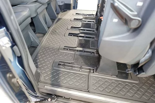 Ford Custom ( 2018- ) Scaunele de pe al treilea rând Aristar Set de covorașe din cauciuc cu talon înalt