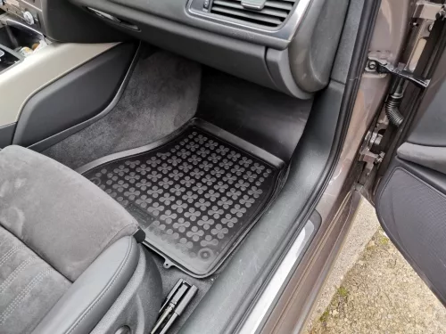 Audi A6 (C7) ( 2011-2018 ) / Audi A7 I Sportback ( 2010-2017 ) set de covorașe de cauciuc lateral înalt