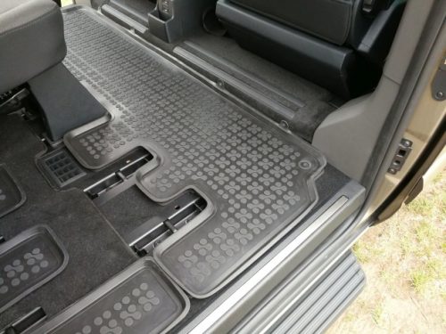 Ford Custom Tourneo (2018-) Set de covorașe din cauciuc Rezaw-Plast cu margini înalte pentru al doilea rând