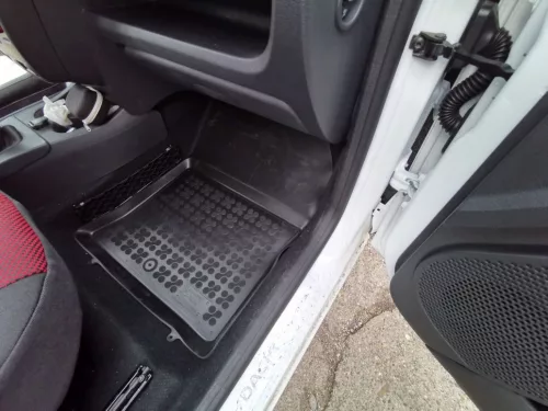 Dacia Lodgy Stepway ( 2012-2022 ) Set de covorașe de cauciuc Rezaw-Plast din 3 piese
