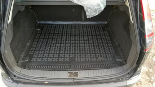 Ford Focus (II) Station Wagon (2004-2010) tavă pentru portbagaj Rezaw-Plast cu margini înalte, specifică dimensiunii