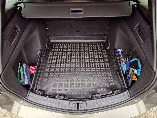 Toyota Corolla (E210) Station Wagon Hybrid  (2018-) cu margine înaltă Rezaw-Plast