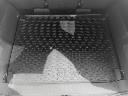 Opel Zafira C (2012-) Rigum, covoraș pentru portbagaj specific dimensiunilor