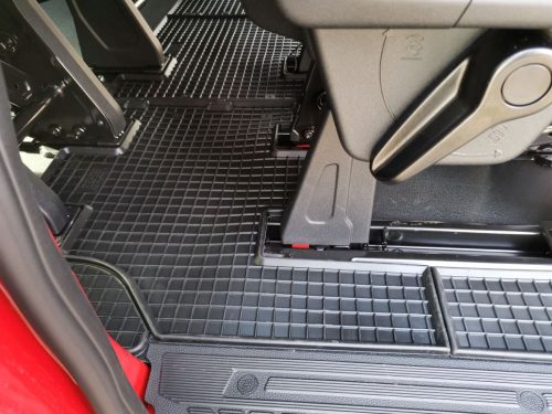 Ford Custom Tourneo (2012-) Al treilea rând de scaune Rigum