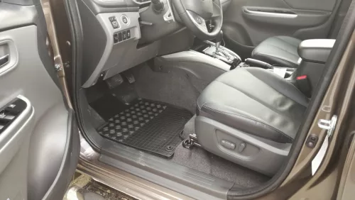 Mitsubishi L200 (V) (2015-) Rigum