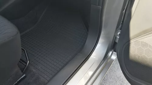 Suzuki BALENO (II) ( 2015- ) Set de covorașe de cauciuc Rigum