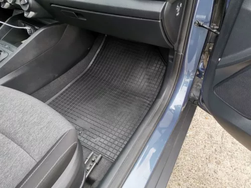 Kia Rio (2017-) Set de covorașe din cauciuc Rigum