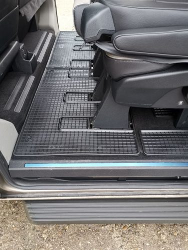 Ford Custom Tourneo (2018-) Set de covorașe din cauciuc Rigum pentru al doilea rând